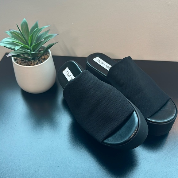 90s Steve Madden slip on platform shoes Sz 6 - Picture 1 of 3
